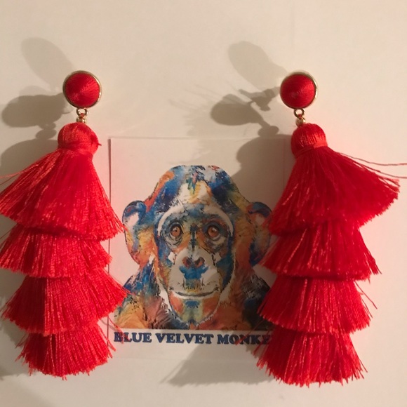 RED FRINGED MULTI-LAYERED EARRINGS - Picture 2 of 3